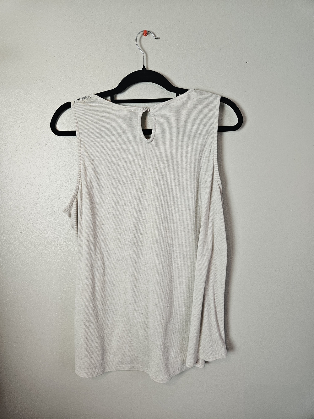 Knox Rose Cream Lace-Trim Sleeveless Tank - Picture 2 of 4